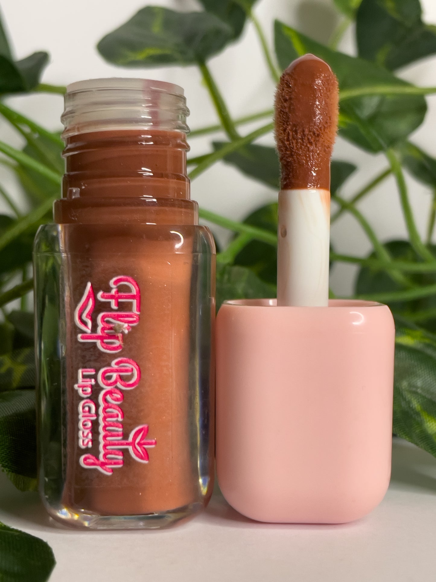 Caramel lip gloss